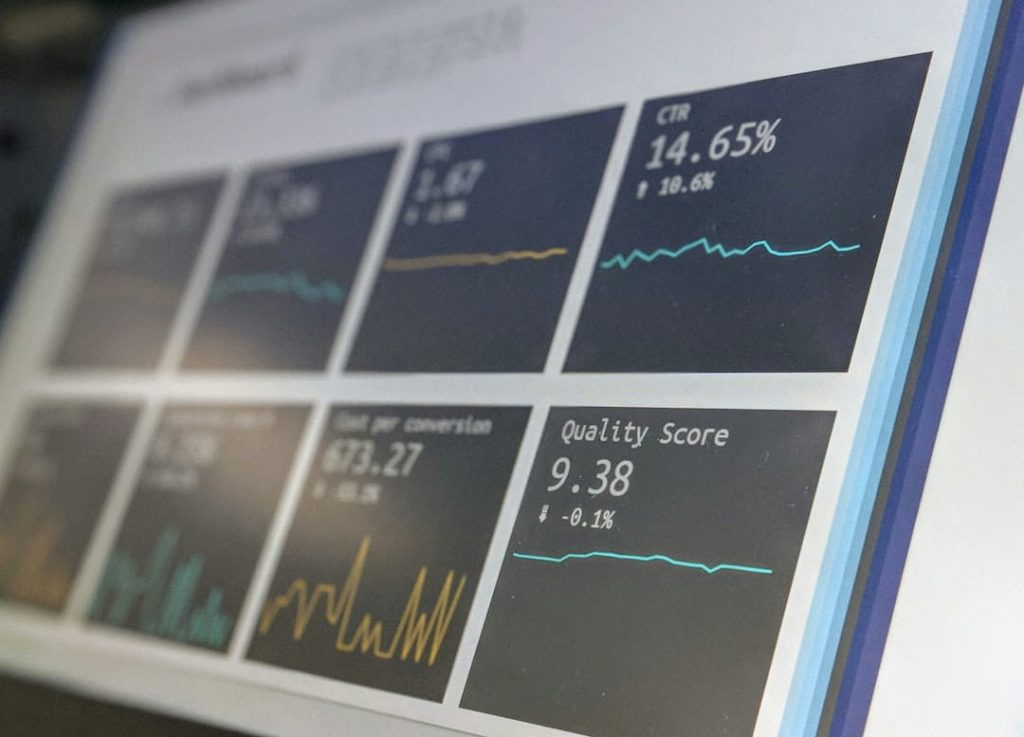 Cold Email Templates analytics dashboard showing key email marketing performance metrics.
