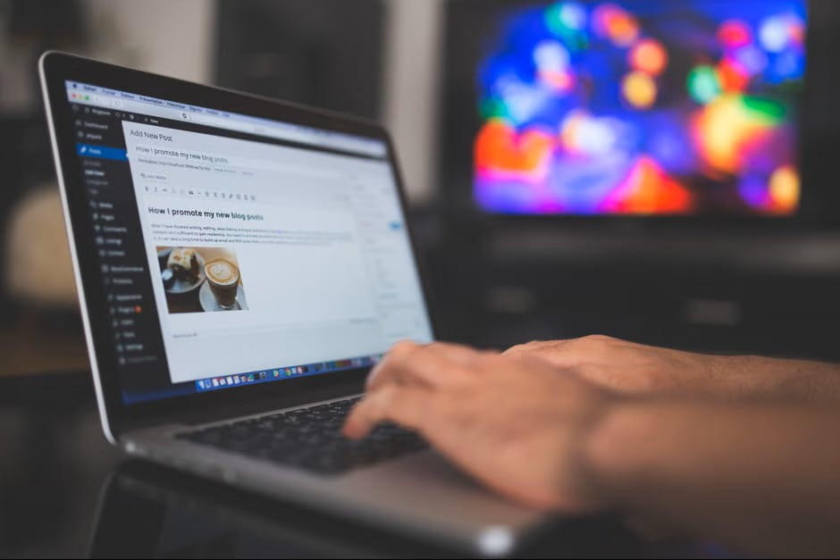 lead magnet ideas blogger drafting a new post on a laptop in WordPress.